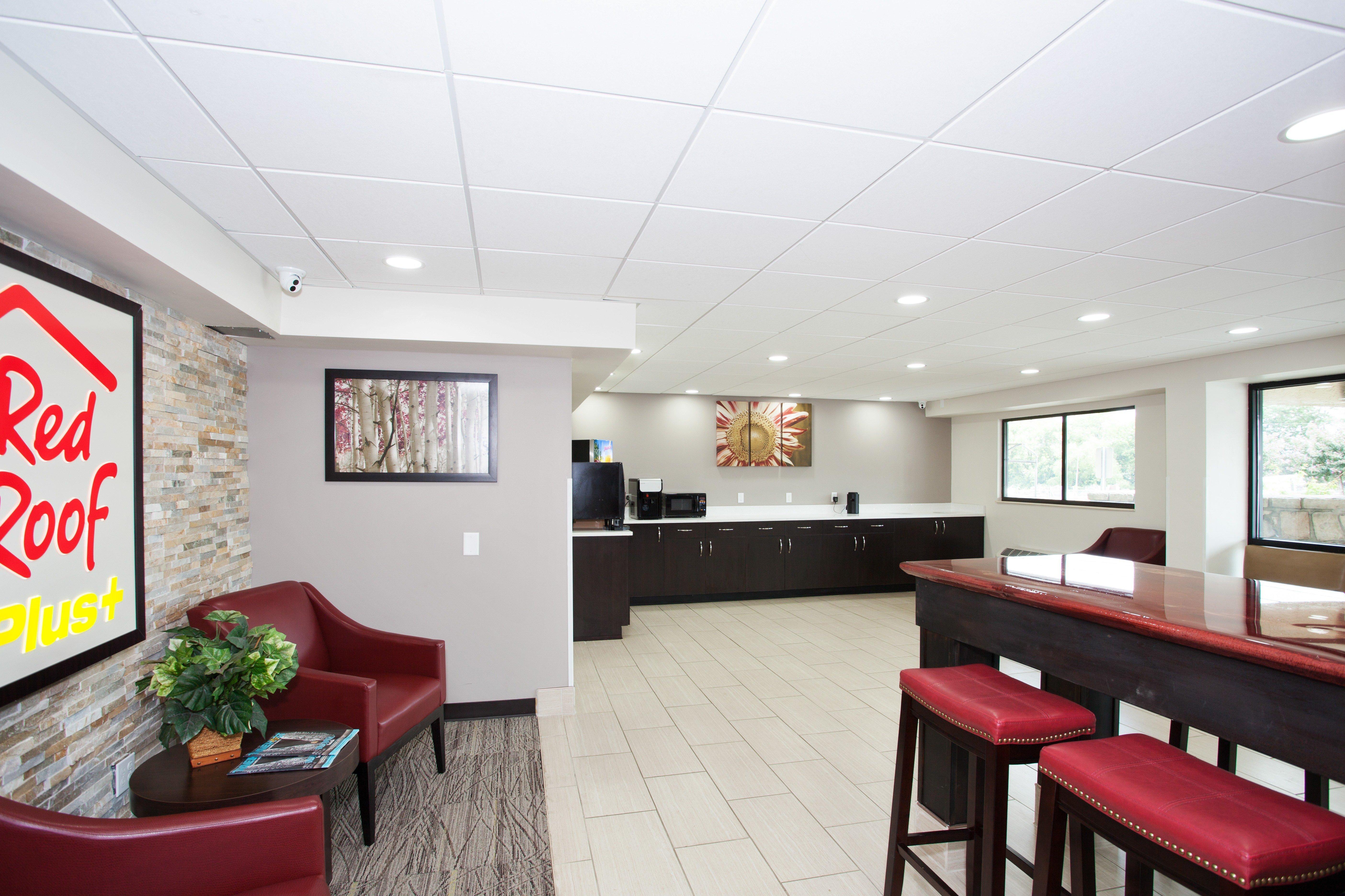 Red Roof Inn Plus+ Nashville Fairgrounds Exterior photo