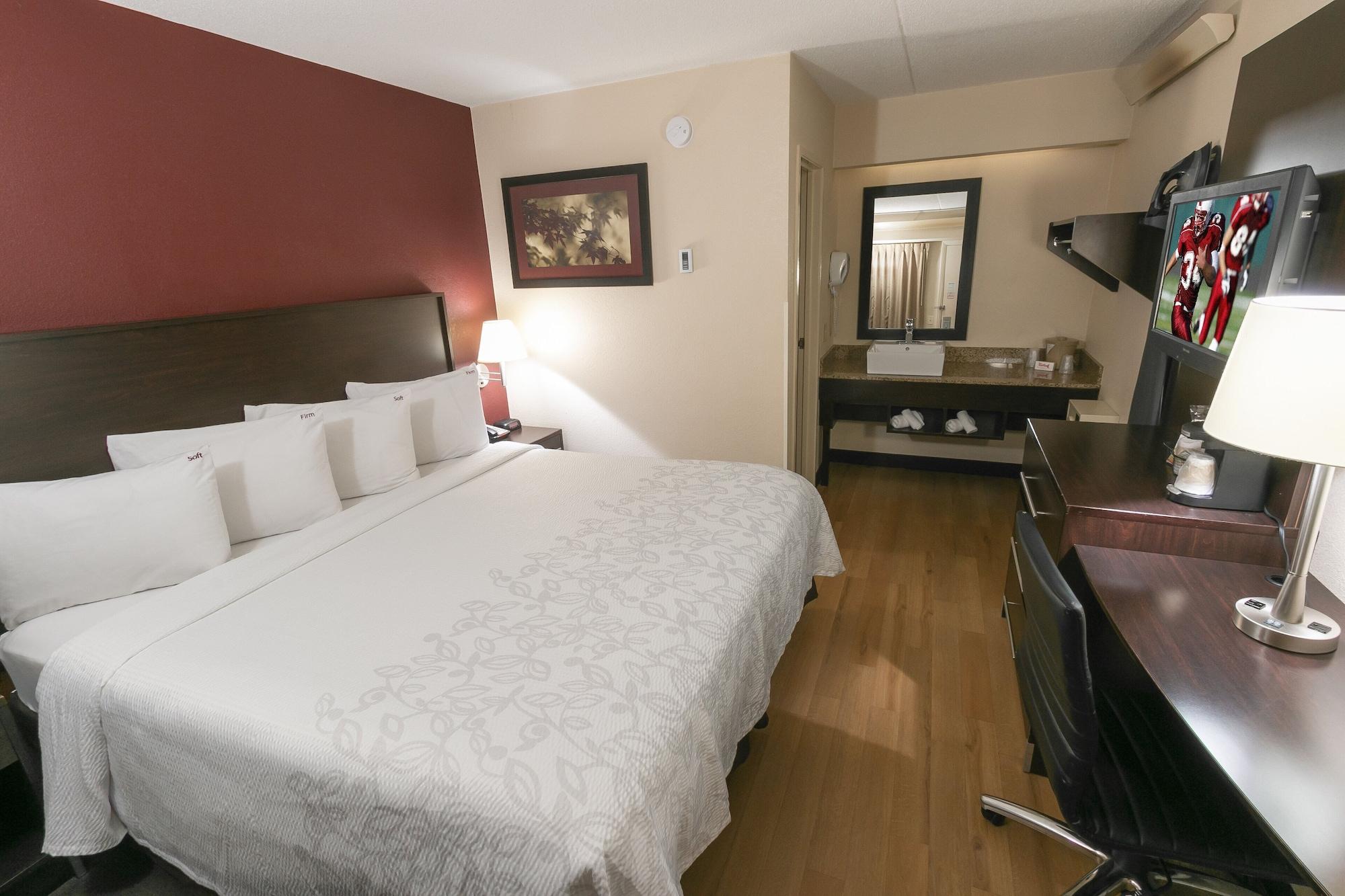 Red Roof Inn Plus+ Nashville Fairgrounds Exterior photo