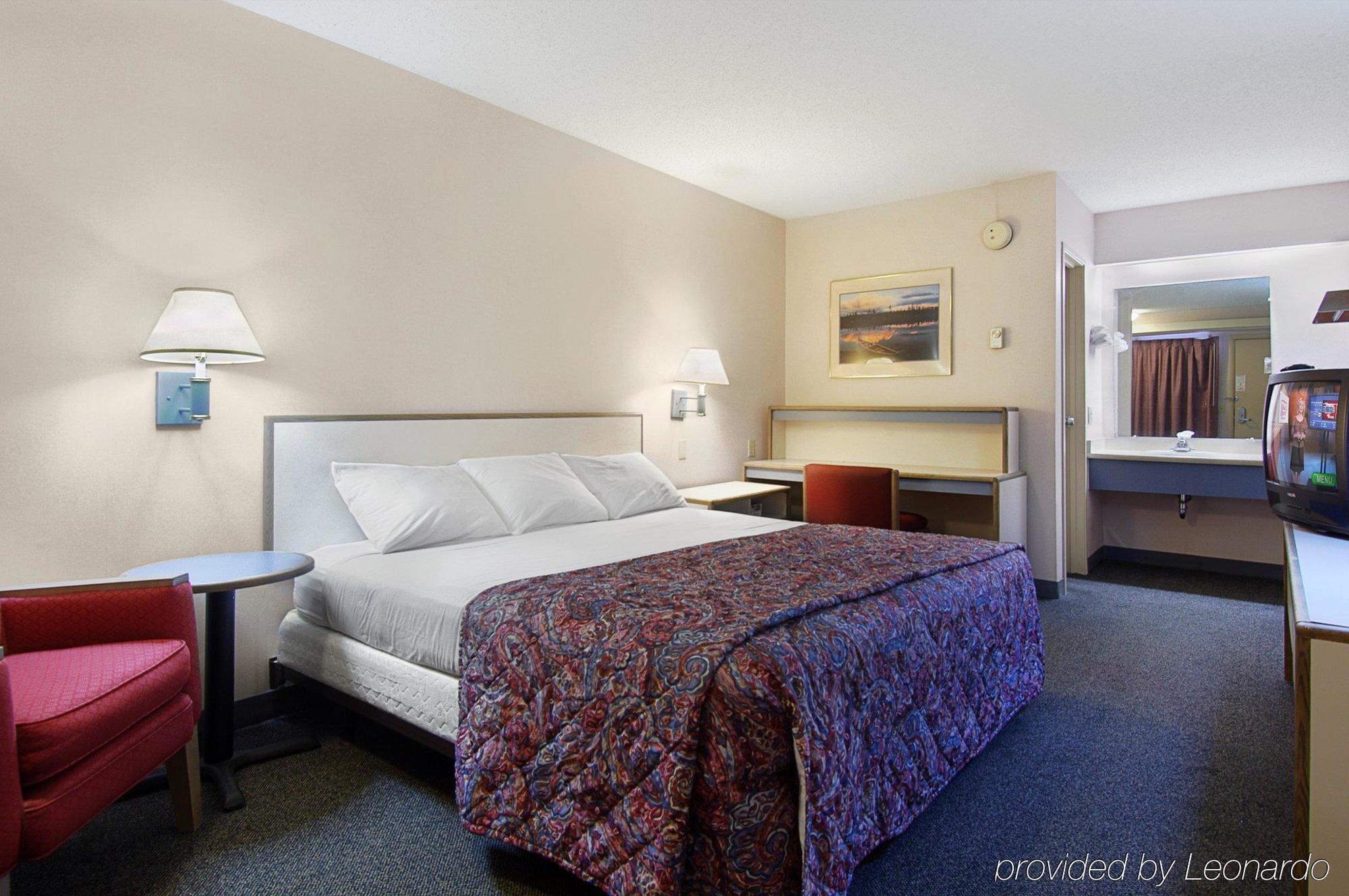 Red Roof Inn Plus+ Nashville Fairgrounds Exterior photo